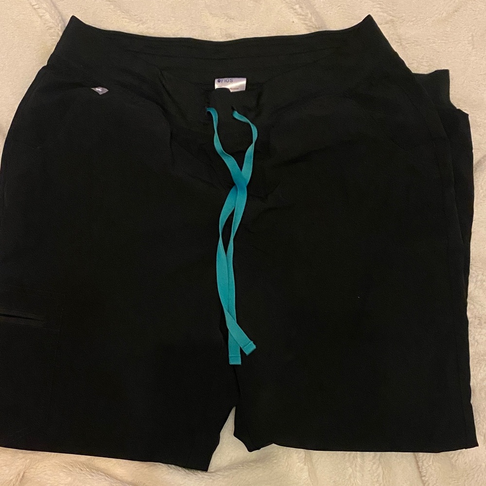 Figs Black Women's technical scrub lined joggers with Teal Drawstring